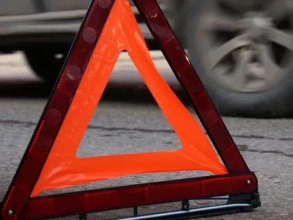 mikroavtobus-zitknuvsya-z-vantazhivkoyu-na-mikolayivschini-pyatero-zagiblikh