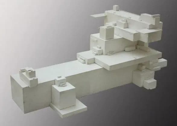 u-bagazhniku-mercedes-v-peterburzi-znayshli-robotu-malevicha