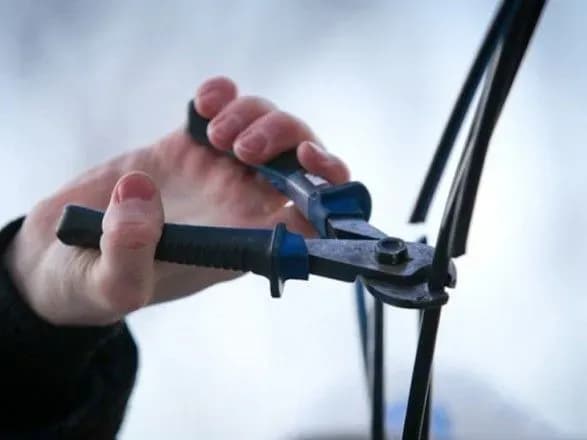 divom-obiyshlosya-pid-odesoyu-cherez-kradizhku-kabelyu-zatrimali-tri-poyizdi