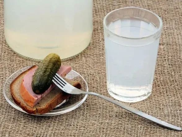 marka-sam-zhene-vitisnyaye-virobnikiv-ofitsiynogo-alkogolyu-z-movchaznoyi-zgodi-derzhavi-ekonomist