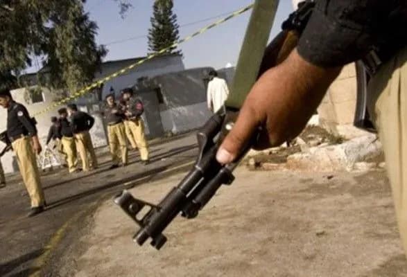 tsentr-pidgotovki-akusherok-atakuvali-v-afganistani-ye-poraneni