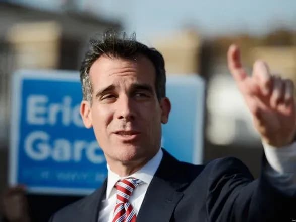 mer-los-andzhelesa-torgova-viyna-ssha-i-knr-mozhe-zvesti-do-nulya-zrostannya-ekonomiki-mista