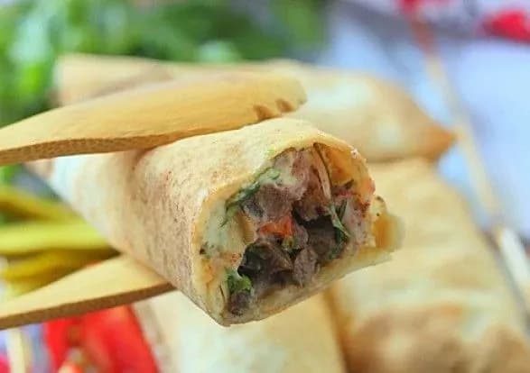 otruyennya-shaurmoyu-v-kiyevi-vsi-kioski-nalezhali-odnomu-subyektu