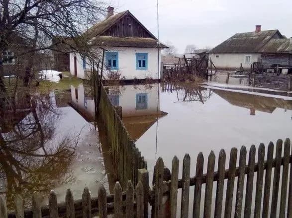 volini-ta-lvivschini-zagrozhuye-pidtoplennya