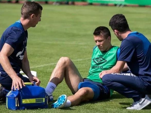 konoplyanka-zaznav-travmi-na-trenuvanni-shalke-1