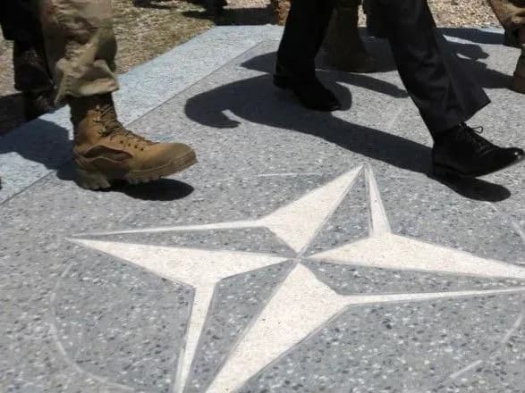 zagiblimi-v-afganistani-viyskovimi-nato-buli-gromadyani-chekhiyi