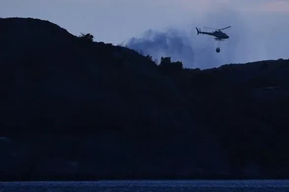 u-shvetsiyi-signalna-raketa-pidpalila-ostriv