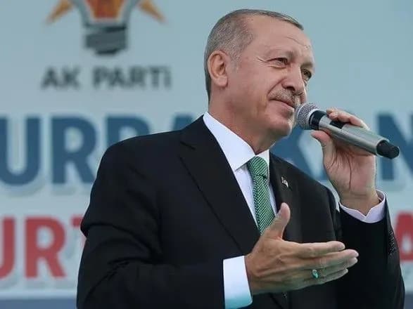 erdogan-pislya-podvoyennya-tarifiv-trampom-nazvav-nepravilnim-pogrozhuvati-turechchini