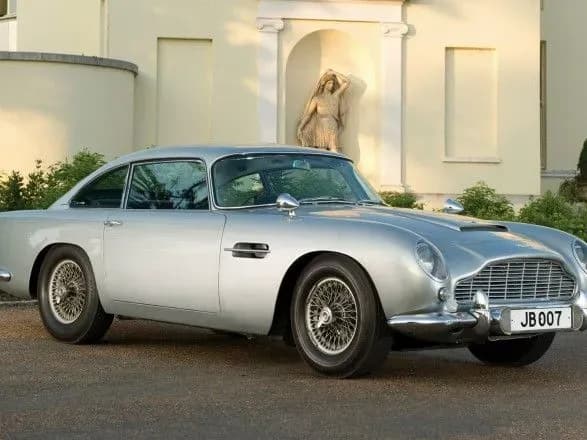 legendarne-avto-yak-u-dzheymsa-bonda-nadiyde-u-prodazh-za-3-5-mln-dolariv