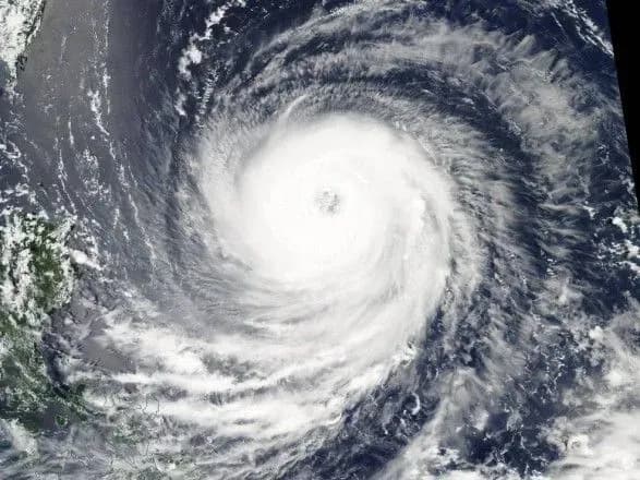 na-kitay-nasuvayetsya-chergoviy-tayfun-1