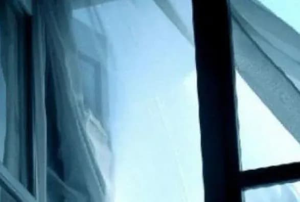 u-dnipri-cholovik-vistribnuv-iz-somogo-poverkhu