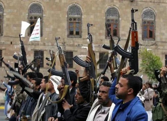 vlada-oae-sprostuvala-zayavi-khusitiv-pro-obstril-aeroportu-dubay