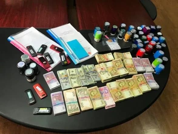 stolichniy-konverttsentr-za-dva-roki-vidmiv-210-mln-griven