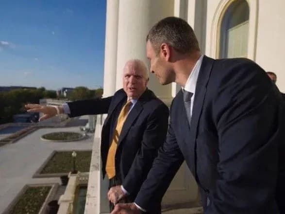 vitaliy-klichko-vizme-uchast-v-zakhodakh-iz-vshanuvannya-pamyati-dzhona-makkeyna-u-ssha