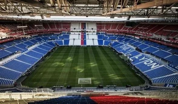 lion-za-porozhnikh-tribun-provede-domashnyu-gru-lch-proti-shakhtarya