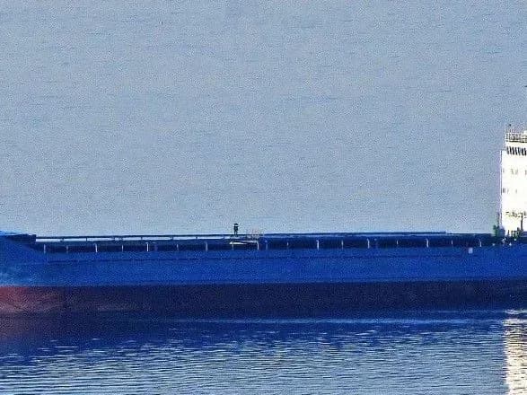 protyagom-serpnya-u-portakh-krimu-zafiksovano-16-tankeriv-ta-vantazhnikh-suden-porushnikiv