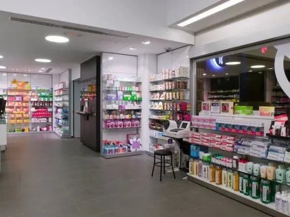 aptekam-ispaniyi-dozvolyat-vibirati-chas-roboti-ta-vidviduvati-patsiyentiv