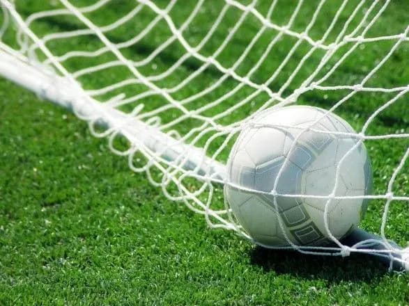 uryad-zminiv-poryadok-vikoristannya-koshtiv-na-budivnitstvo-futbolnikh-mini-maydanchikiv