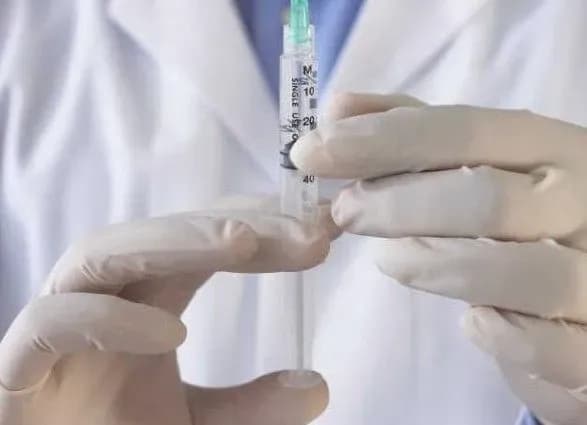 ukrayintsyam-prodavatimut-liki-vid-kompaniyi-yaka-vigotovlyaye-smertelni-inyektsiyi-dlya-ssha