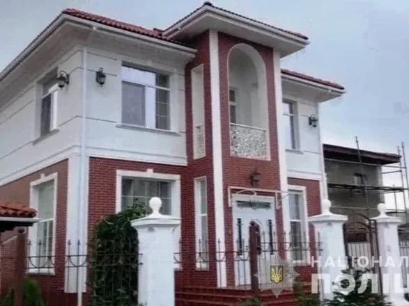 odeskiy-mitnik-prikhovav-prodazh-zemelnoyi-dilyanki-za-312-tisyach-dolariv