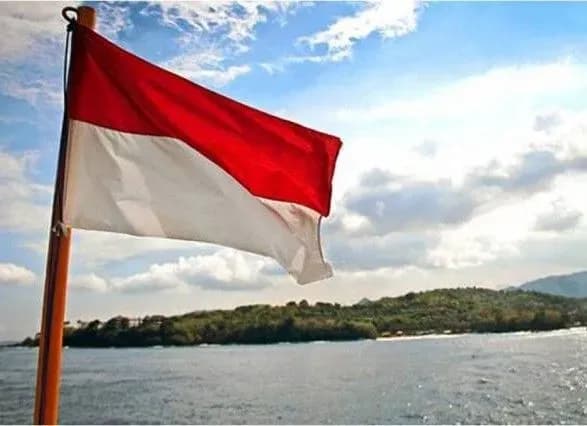 v-rezultati-pozhezhi-na-poromi-v-indoneziyi-zaginulo-10-osib