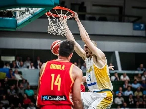 len-pro-gru-z-ispaniyeyu-viriv-u-peremogu-vid-samogo-pochatku