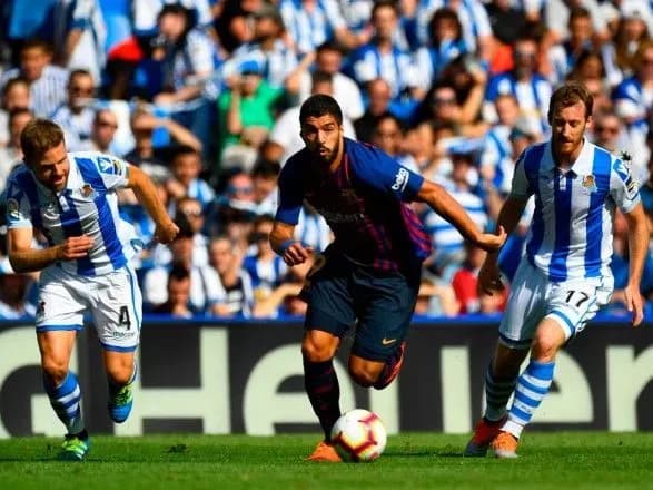 barselona-zavdyaki-chetvertiy-peremozi-odnoosibno-ocholila-chempionat-ispaniyi