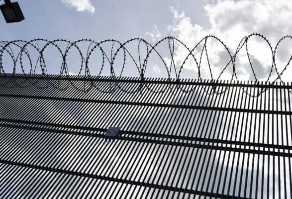 sud-vinis-suvoriy-virok-vulichnomu-rozbiyniku-za-rizaninu-u-kiyevi