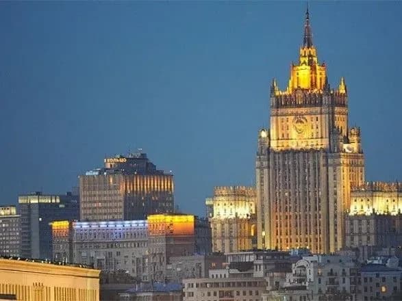 u-mzs-rf-viklikali-norvezkogo-posla-ta-prigrozili-naslidkami-cherez-zatrimannya-rosiyanina-v-oslo