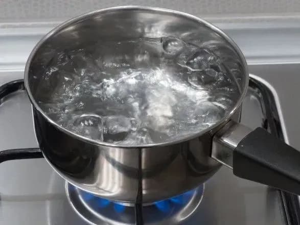 garyacha-voda-dlya-kiyan-naftogaz-i-kmda-uzgodzhuyut-sumu-borgu