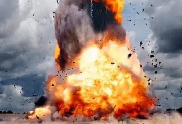 na-zavodi-v-sankt-peterburzi-stavsya-vibukh-postrazhdalo-chetvero-pratsivnikiv