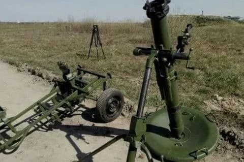 lutsenko-pro-molot-defektiv-metalu-minometa-nemaye