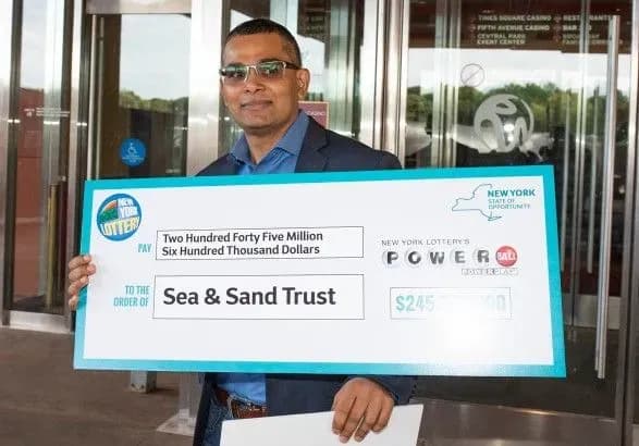 teslya-z-nyu-yorka-vigrav-chvert-milyarda-dolariv-v-lotereyu