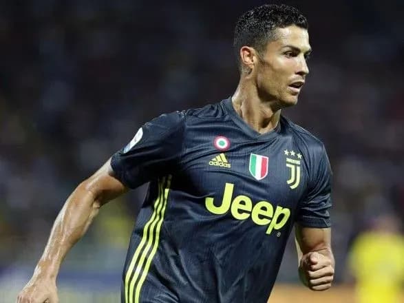 zvinuvachennya-na-adresu-ronaldu-ne-zminyat-dumku-kerivnitstva-yuventusa-pro-gravtsya