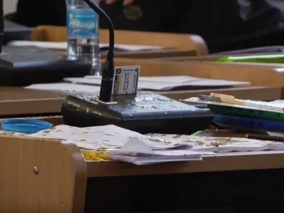 u-miskradi-mikolayeva-deputata-oblili-nechistotami