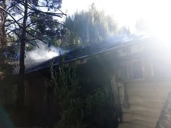 u-cherkasakh-goriv-zoopark-abi-vryatuvati-chastinu-ptakhiv-vipustili-na-volyu