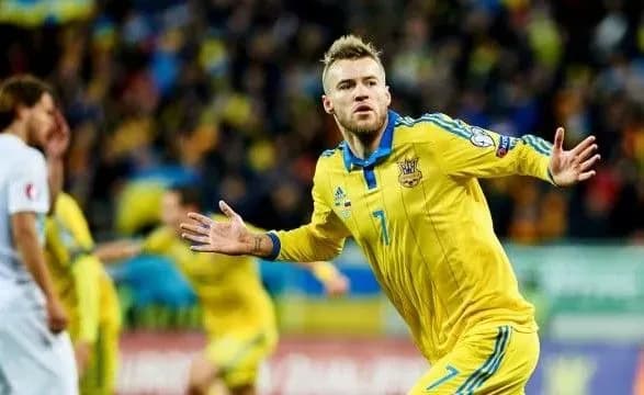 yarmolenko-potrapiv-do-startovogo-skladu-ukrayini-na-match-proti-chekhiv