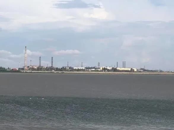 khimvikidi-na-zavodi-titan-slidchi-vidpratsovuyut-tri-versiyi