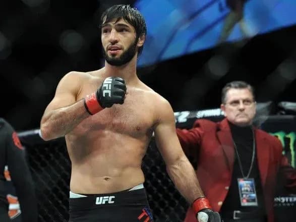 ufc-diskvalifikuvali-rosiyskogo-biytsya-za-napad-na-makgregora