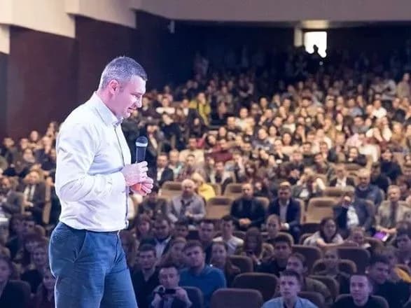 klichko-mi-proponuyemo-talanovitiy-molodi-spivpratsyu-dlya-generatsiyi-idey-rozvitku-mista