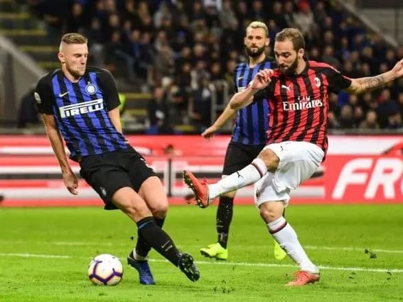 gol-u-dodatkoviy-chas-prinis-interu-vigrash-v-milanskomu-derbi