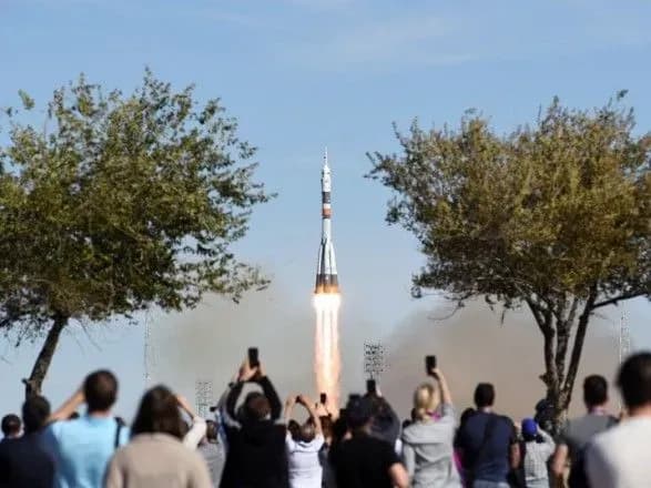 v-roskosmosi-ne-viklyuchayut-defektiv-u-sche-dvokh-raketakh-soyuz