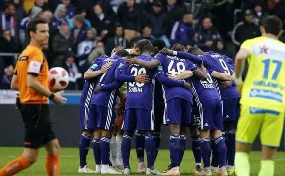 ukrayinets-makarenko-oformiv-rezultativnu-diyu-u-gri-proti-genta-yaremchuka