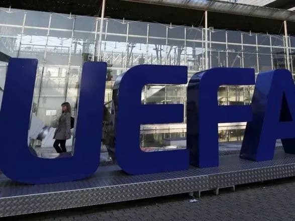 voyuyuchi-z-pavelkom-surkis-pishov-na-diskreditatsiyu-ne-tilki-ffu-ale-i-uyefa-eu-today