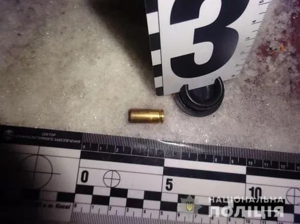 u-kiyevi-cherez-zukhvalu-strilyaninu-postrazhdali-troye-osib