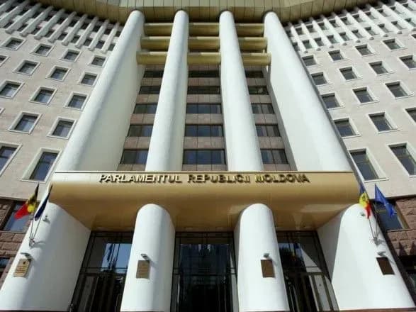 u-parlamenti-moldovi-initsiyuvali-zaboronu-rosiyskoyi-movi