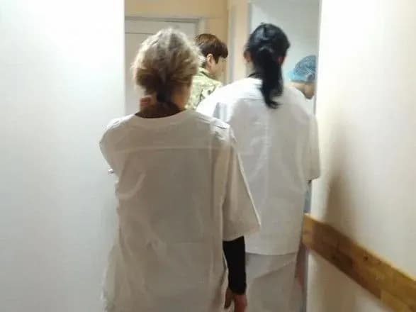 savchenko-poklali-do-likarni-na-operatsiyu