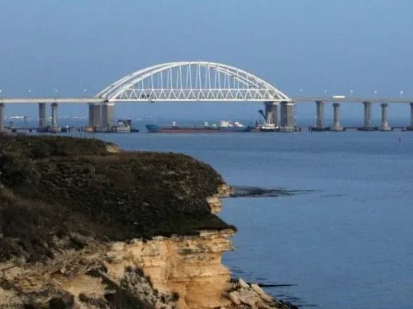 u-rayoni-kerchenskoyi-protoki-cherez-diyi-rosiyi-vidbulisya-seryozni-avariyi-suden