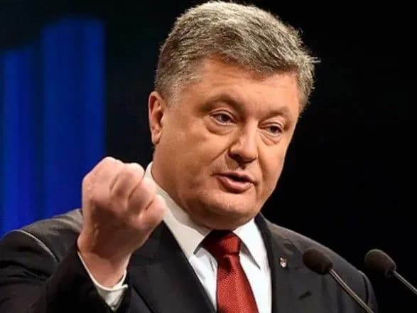 poroshenko-vimagaye-rishuchishikh-zakhodiv-nizh-azovskiy-paket-sanktsiy