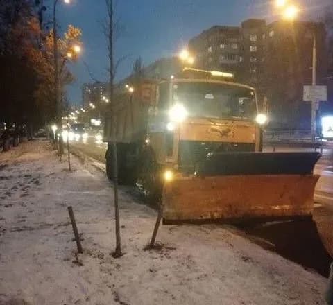 pratsivniki-kiyivavtodoru-gotovi-operativno-pristupiti-do-roboti-u-razi-pogirshennya-pogodi-kmda